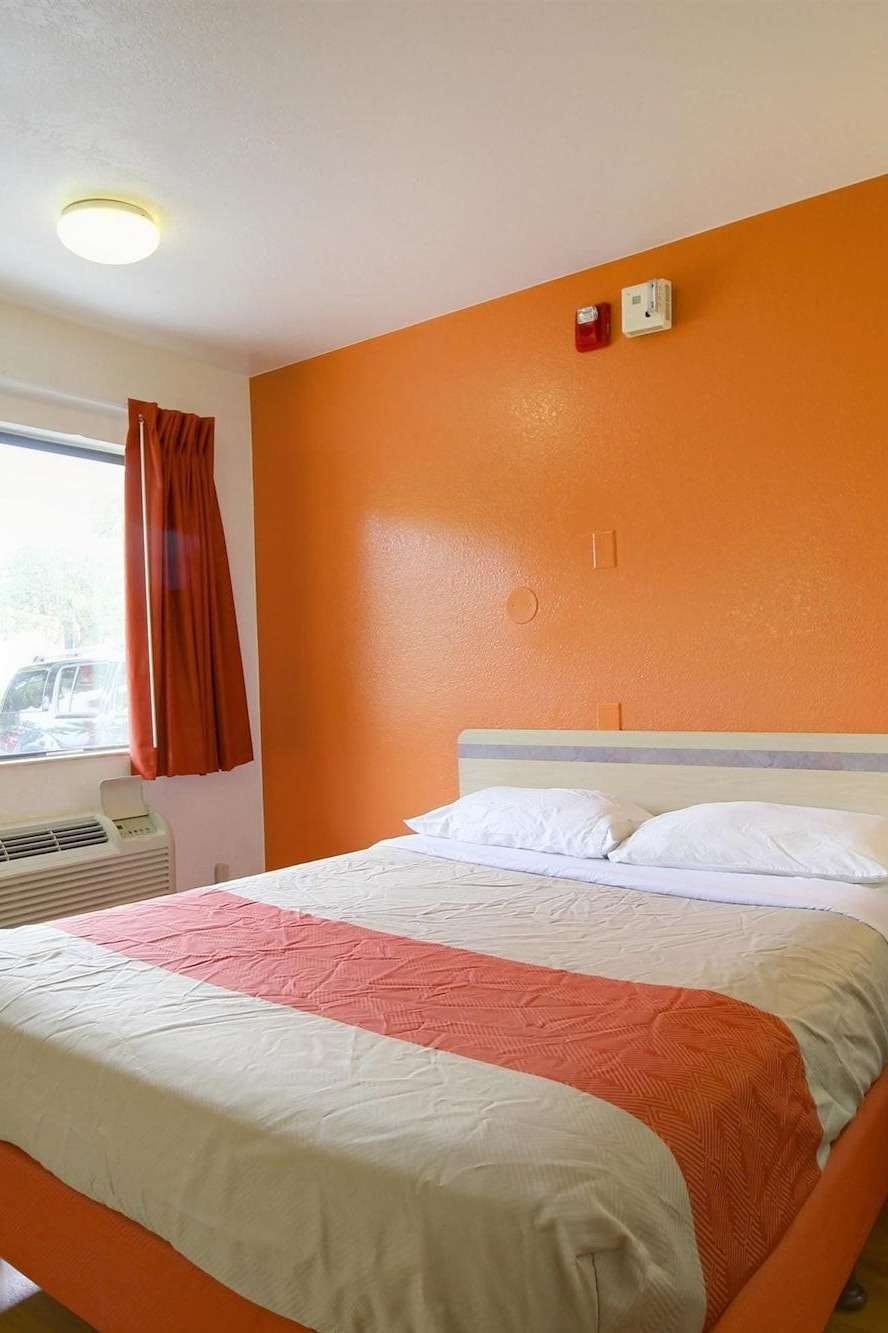 Hotel Motel6 Lantana/West Palm Beach, FL photo 1