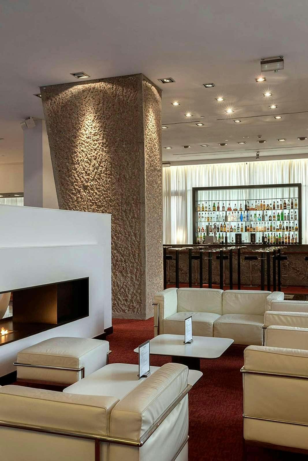 Hotel Hilton Madrid Airport photo 3