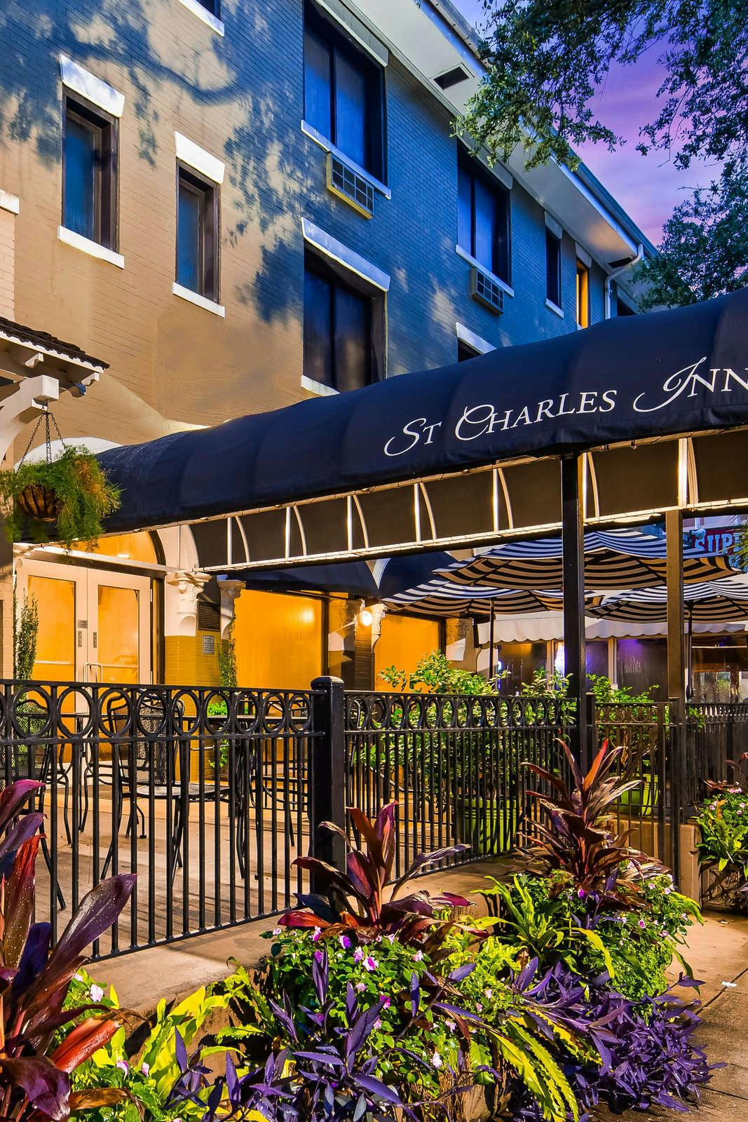 St. Charles Inn, Superior Hotel