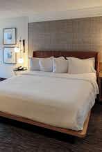 Hotel Sheraton Milwaukee Brookfield Hotel photo 2