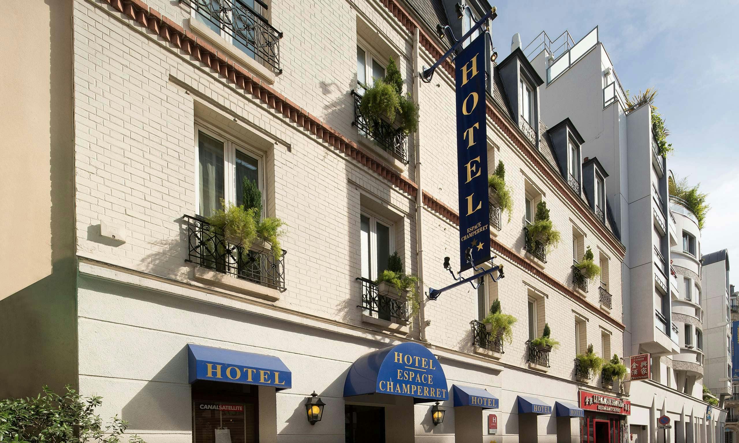 Hôtel Espace Champerret