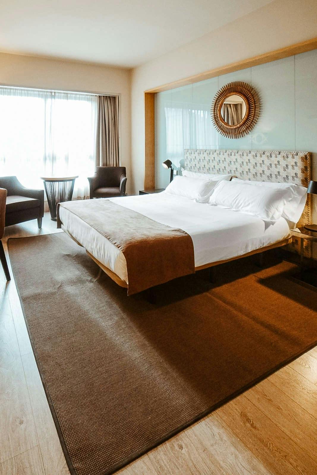 Hotel Barceló León Conde Luna photo 2