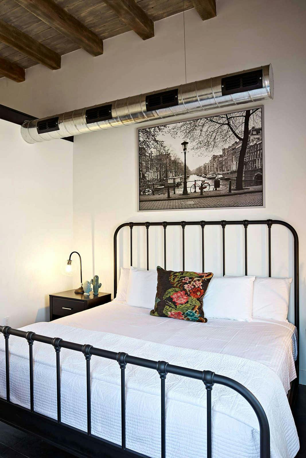 Hotel Bespoke Inn Scottsdale photo 2