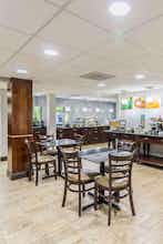 Hotel Quality Inn & Suites Arden Hills - Saint Paul North photo 5