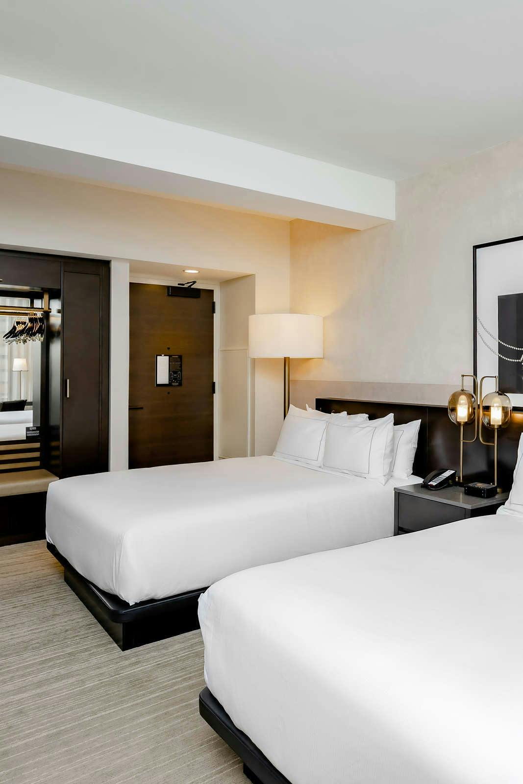 Hotel Hotel Fort Des Moines, Curio Collection by Hilton photo 3