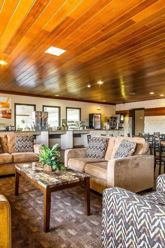 Hotel Quality Inn La Crosse North photo 4