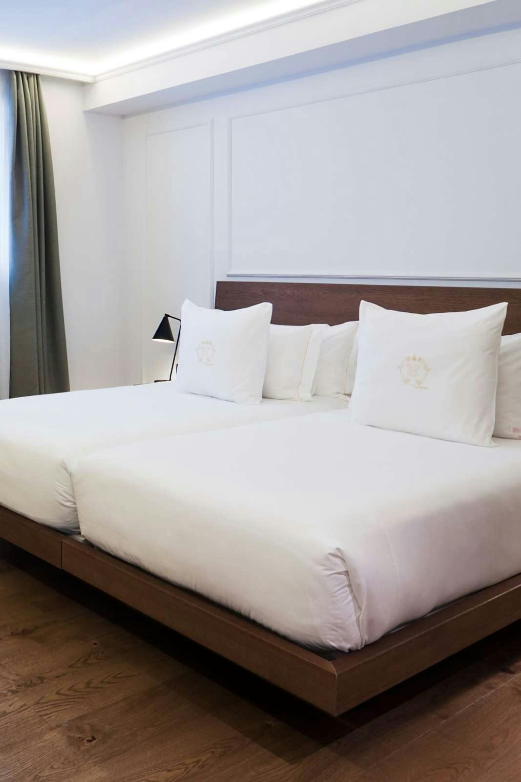Hotel Hotel One Shot Reina Victoria photo 3