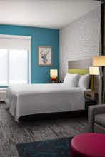 Hotel Home2 Suites by Hilton, Bend photo 2