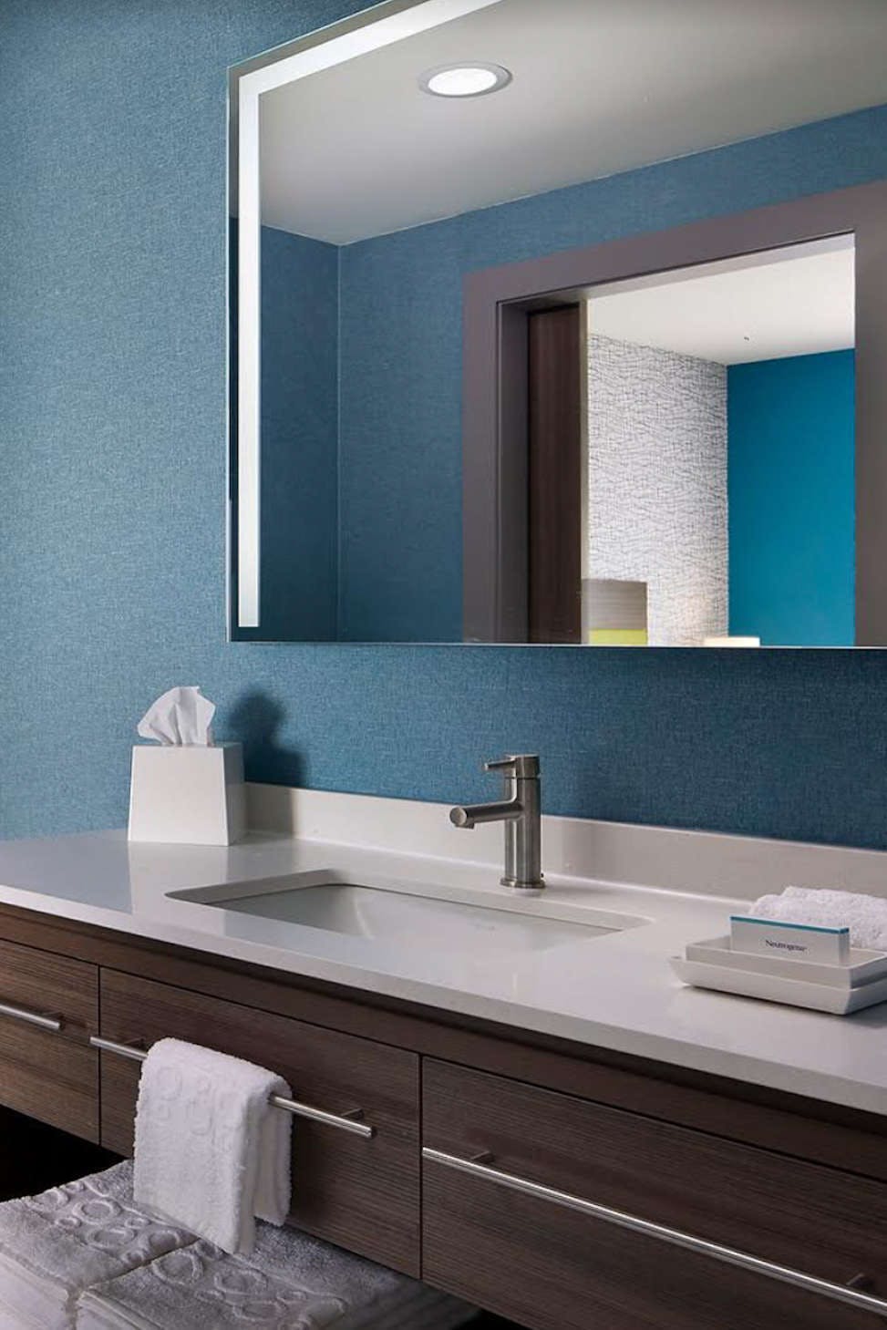 Hotel Home2 Suites by Hilton, Bend photo 5