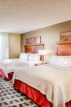 Hotel TownePlace Suites Baltimore BWI photo 2