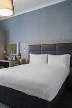Hotel London Chigwell Prince Regent Hotel, Best Western Signature Collection photo 2