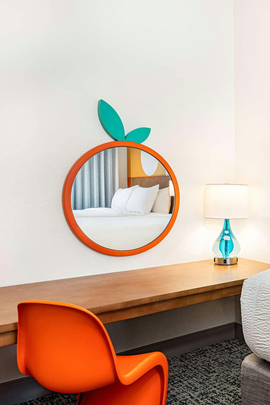 Hotel Clementine Hotel & Suites Anaheim photo 4