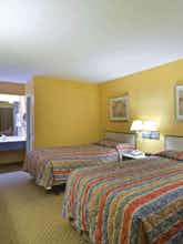 Hotel Americas Best Value Inn & Suites Little Rock at Scott Hamilton Drive photo 1