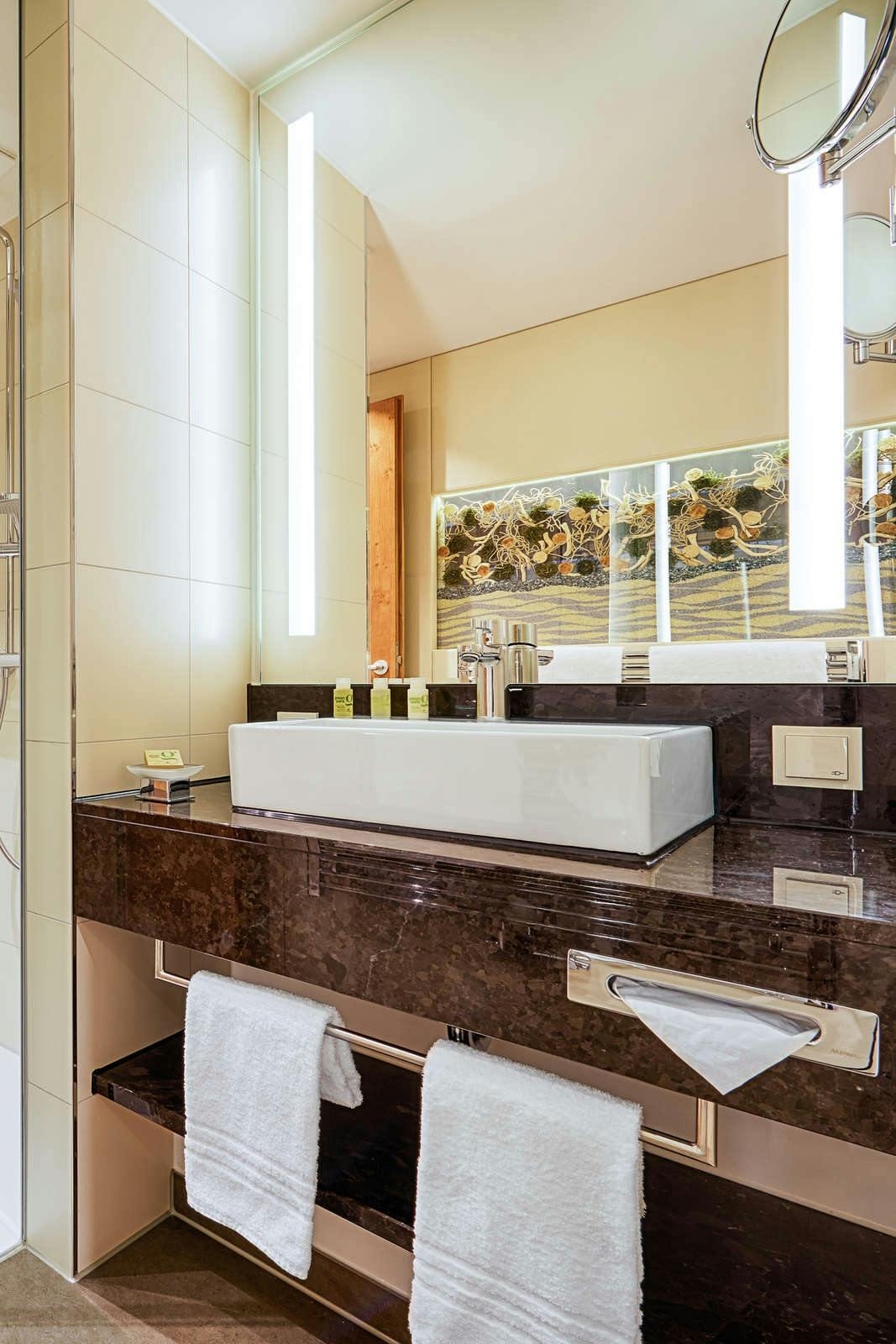 Hotel Kaisergarten Hotel Deidesheim photo 4