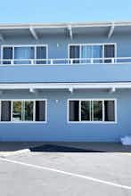 Hotel Newport Channel Inn photo 4