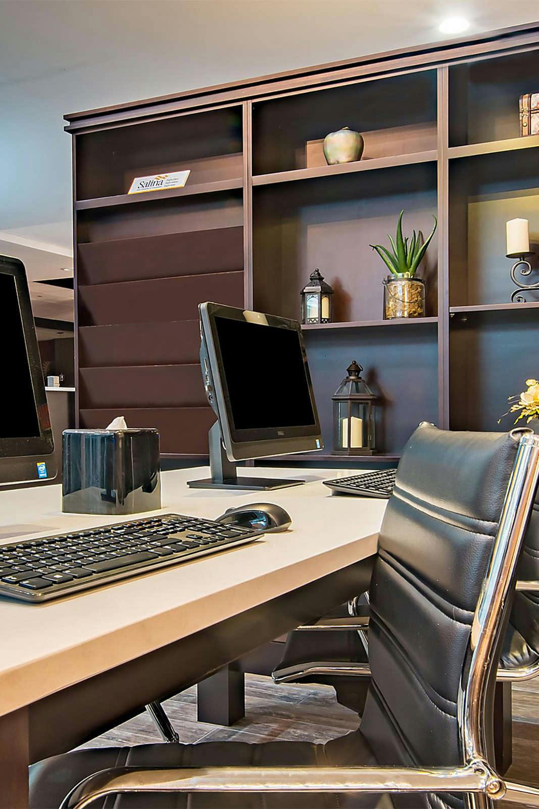 Hotel Holiday Inn Salina Kansas photo 4