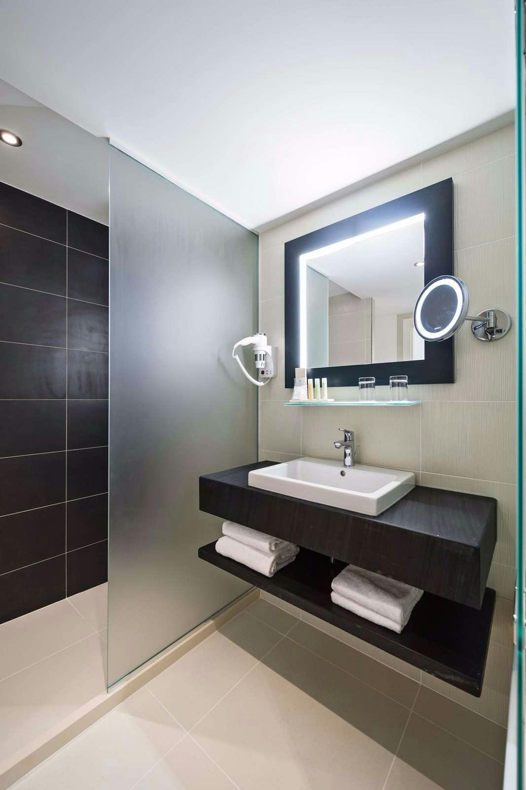 Hotel Golden Tulip Marseille Centre Euromed photo 5