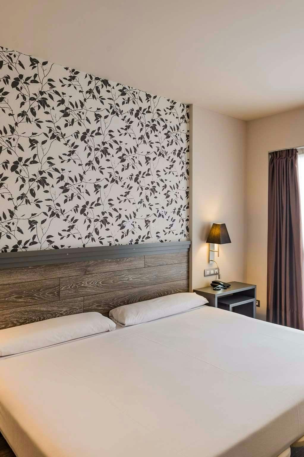 Hotel Tulip Inn Zaragoza photo 1