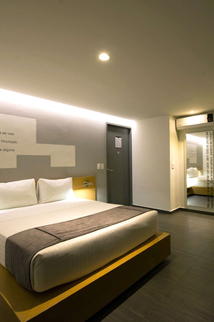 Hotel Perla Central Hotel photo 1