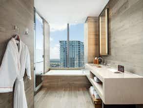 Hotel EAST Miami photo 2