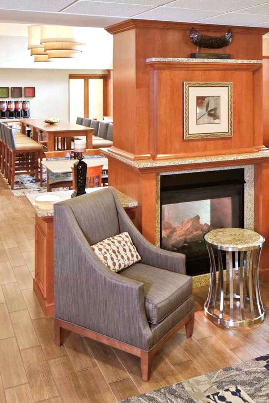 Hotel Hampton Inn and Suites Providence Smithfield photo 1