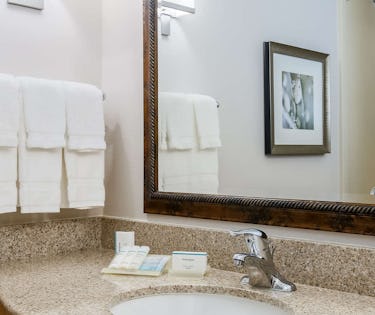 Hilton Garden Inn Bakersfield Bakersfield Hoteltonight