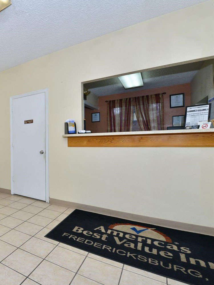 Hotel Americas Best Value Inn Fredericksburg N photo 4