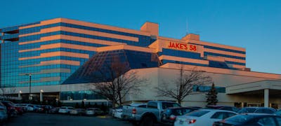 Jake's 58 Casino Hotel - Adult Only