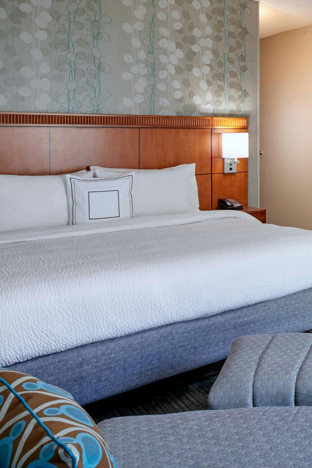 Hotel Sonesta Select Minneapolis Eden Prairie photo 2