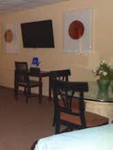 Hotel Americas Best Value Inn & Suites Victoria photo 4