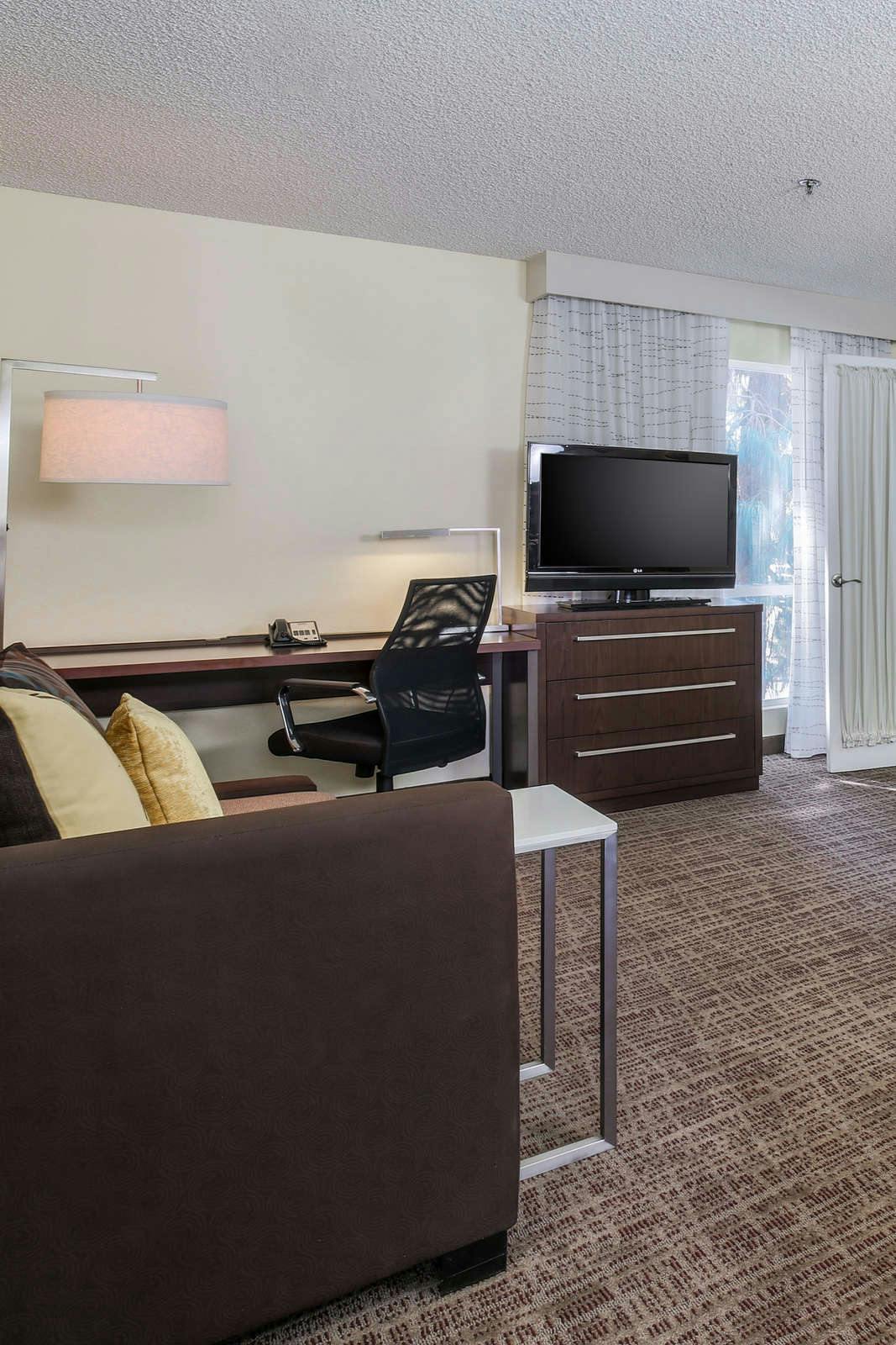 Hotel Residence Inn by Marriott Bakersfield photo 4