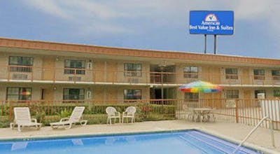 Americas Best Value Inn & Suites Victoria