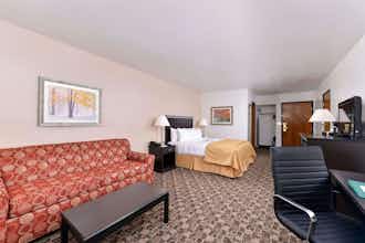 Hotel Quality Inn Vernal Near Dinosaur National Monument photo 1