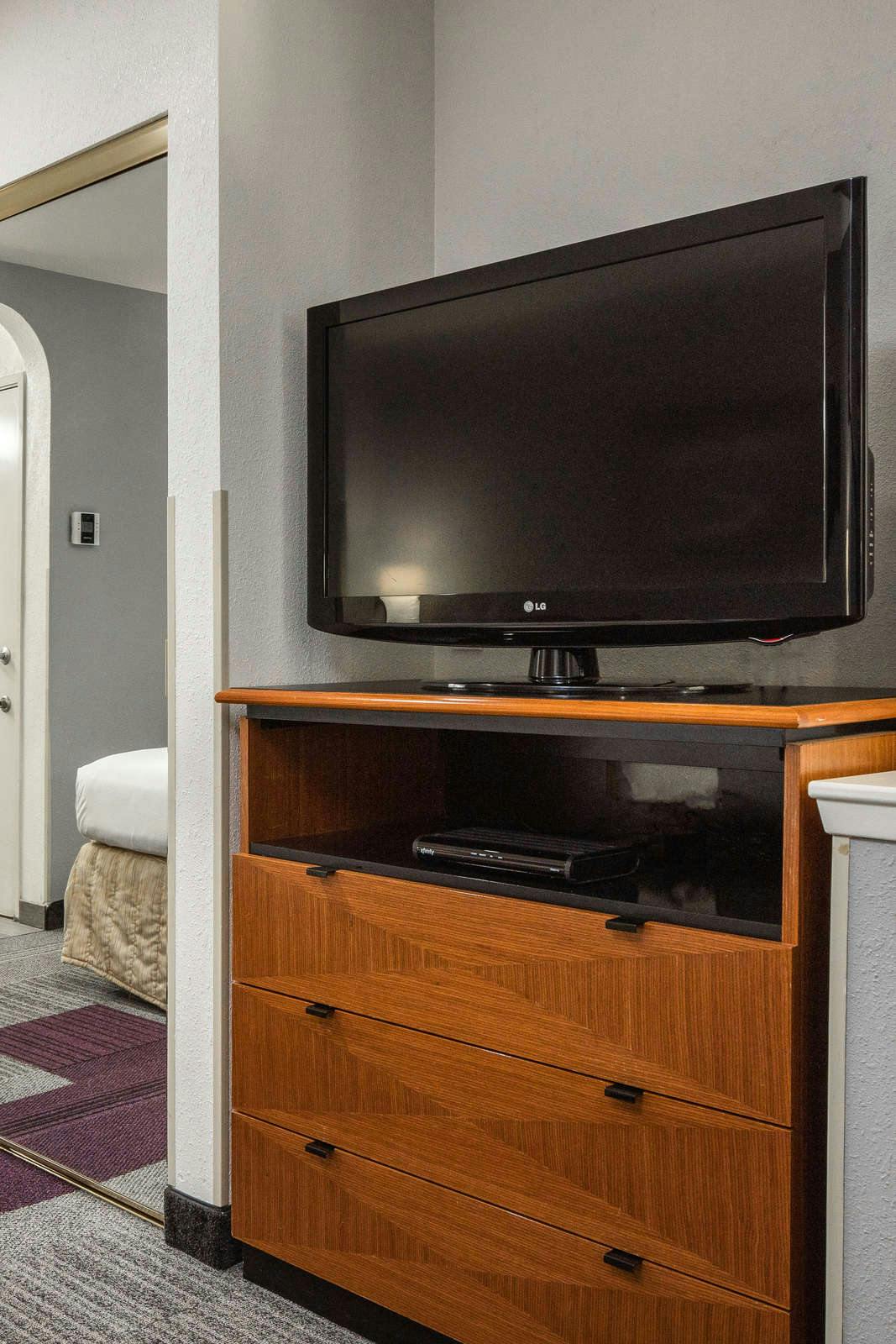 Hotel Atherton Park Inn & Suites photo 5