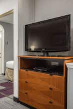 Hotel Atherton Park Inn & Suites photo 5