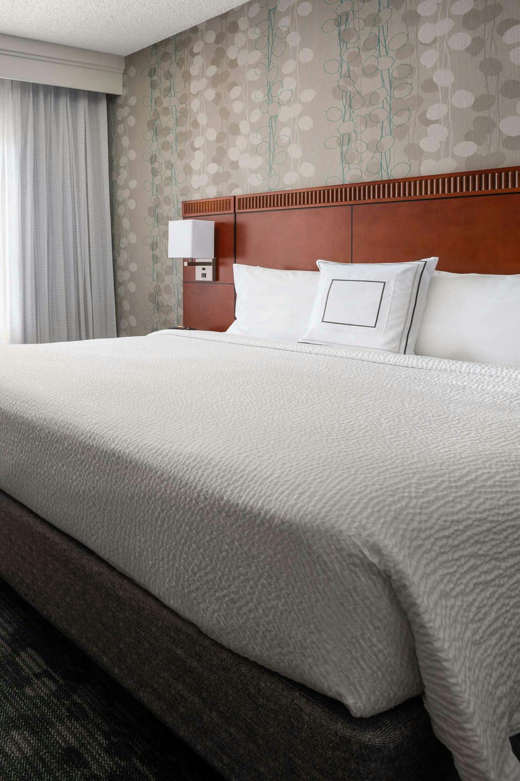 Hotel Sonesta Select Phoenix Camelback photo 2