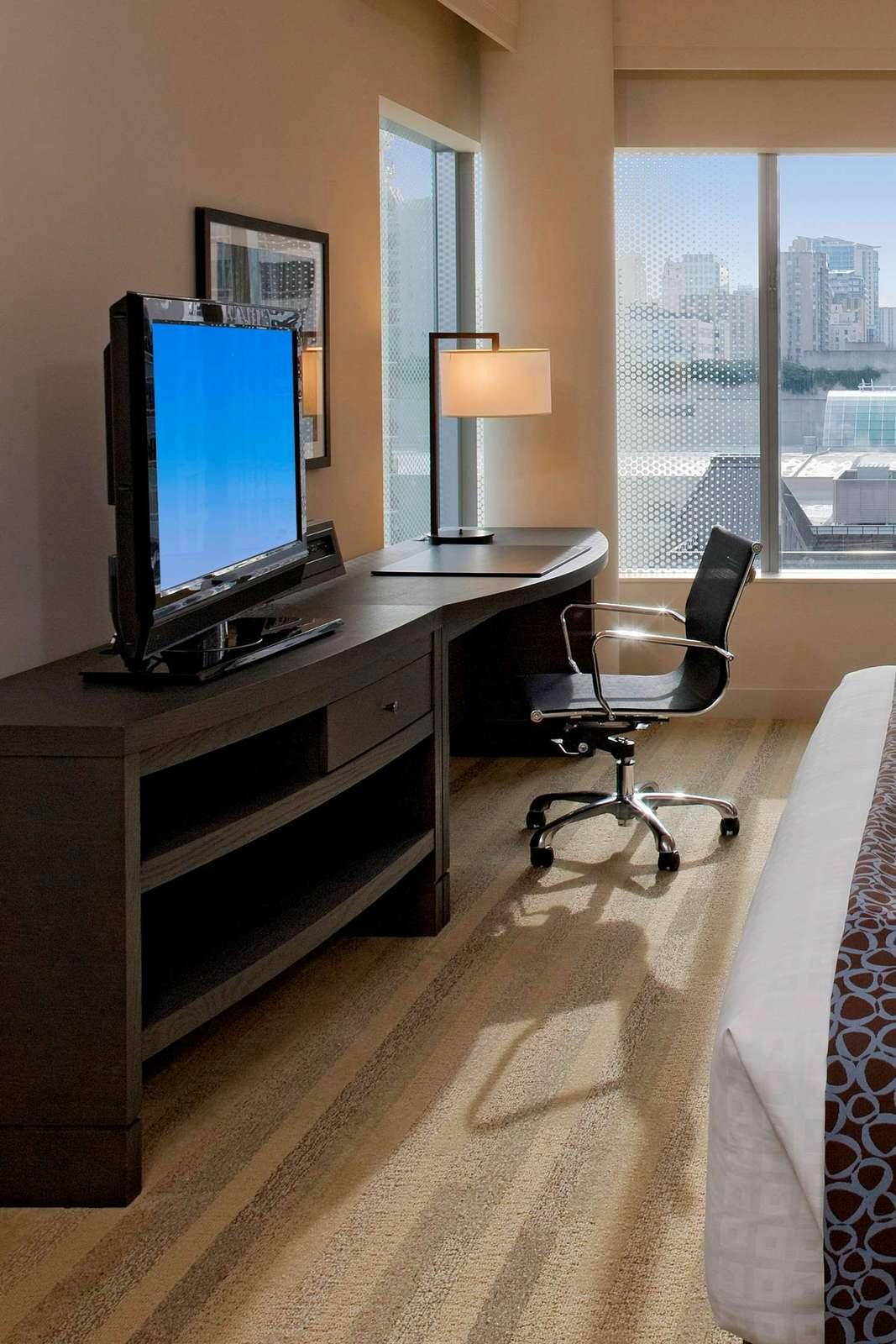 Hotel Hyatt at Olive 8 photo 2