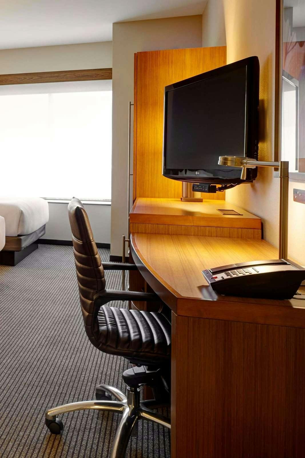 Hotel Hyatt Place Lansing - East photo 3