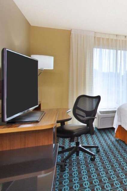 Hotel Fairfield Inn and Suites by Marriott Madison West/Middleton photo 3