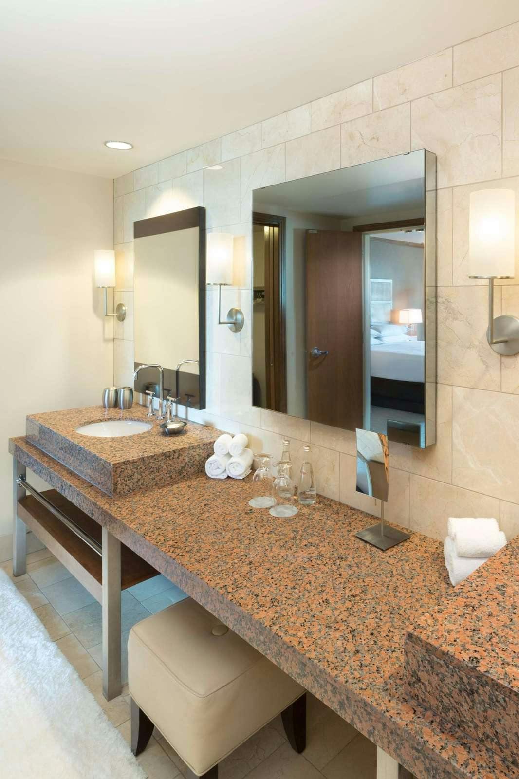 Hotel Hyatt Regency Denver at Colorado Convention Center photo 4