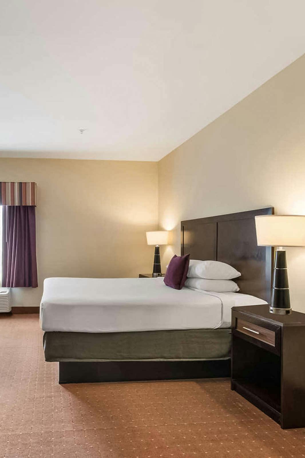 Hotel Knights Inn Bunkie photo 4