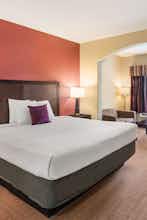 Hotel Knights Inn Bunkie photo 3