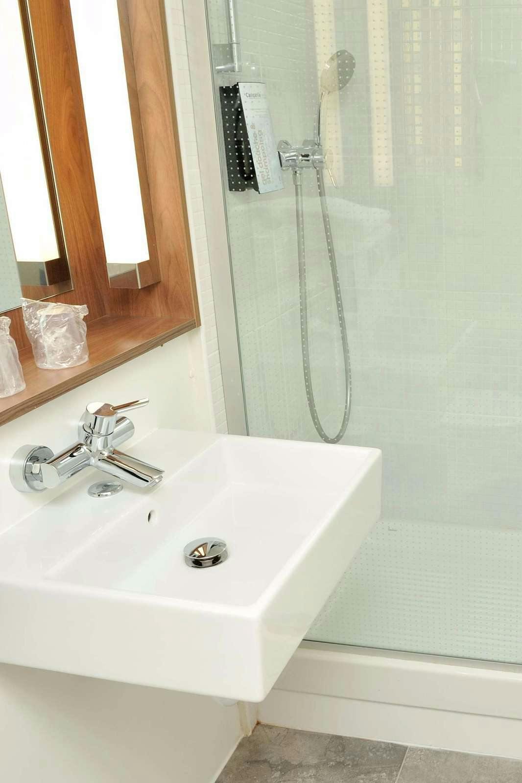 Hotel Campanile Clermont Ferrand - Le Brézet photo 4