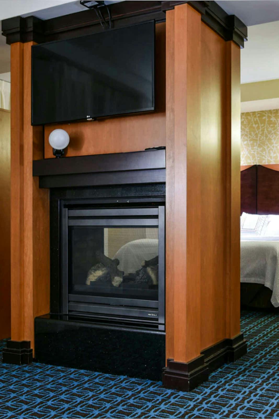 Hotel Fairfield Inn & Suites Hartford Airport photo 5