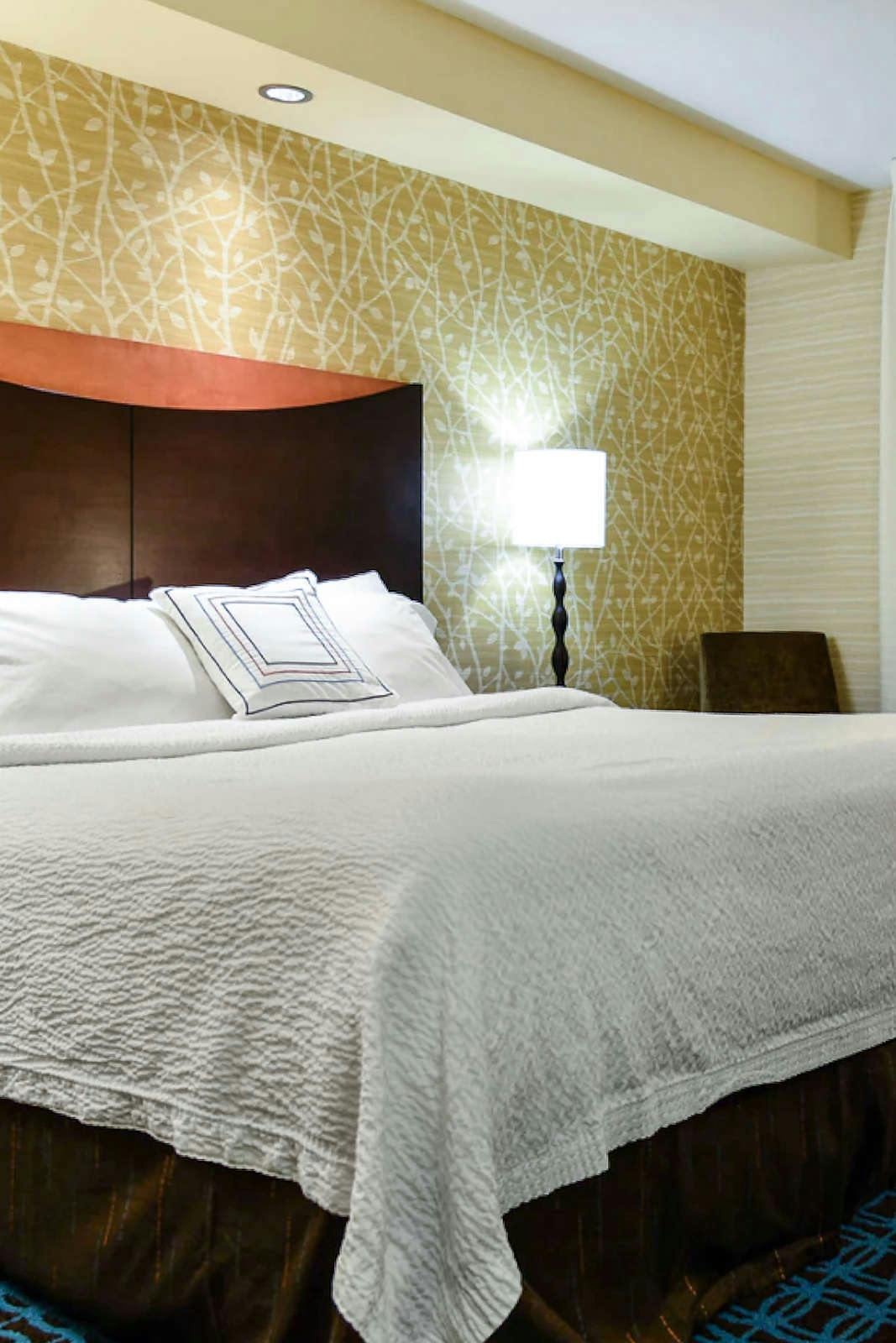 Hotel Fairfield Inn & Suites Hartford Airport photo 2