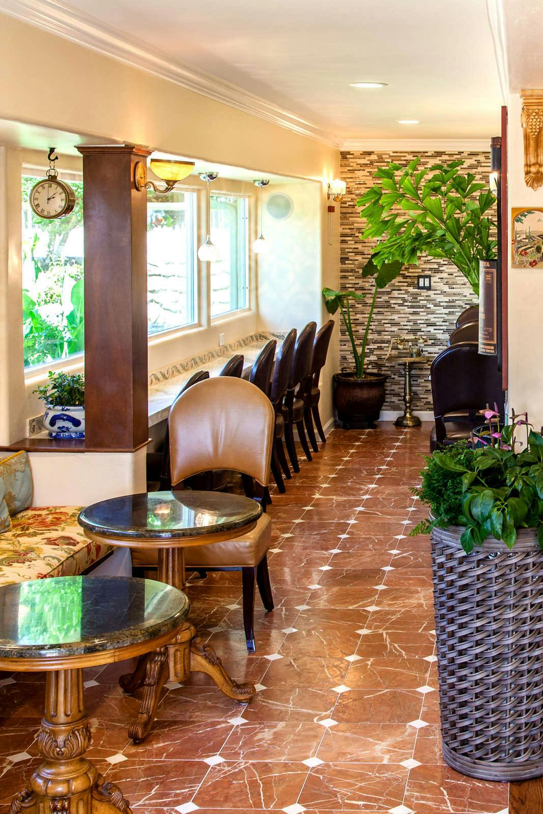 Hotel Vendange Carmel Inn & Suites photo 1