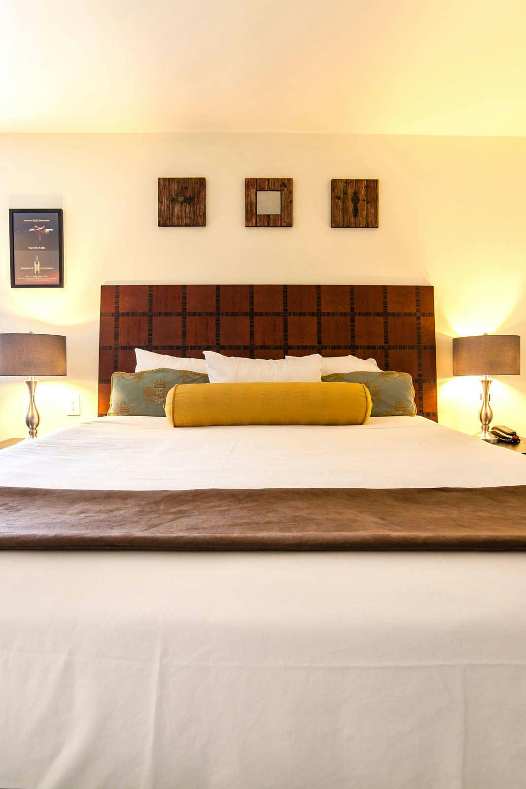 Hotel Vendange Carmel Inn & Suites photo 3