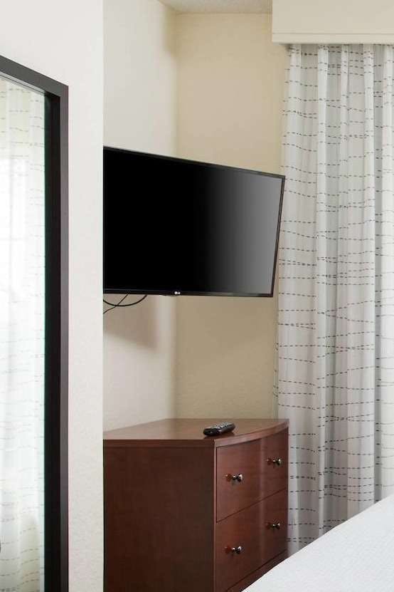 Hotel Residence Inn by Marriott Kansas City Airport photo 4