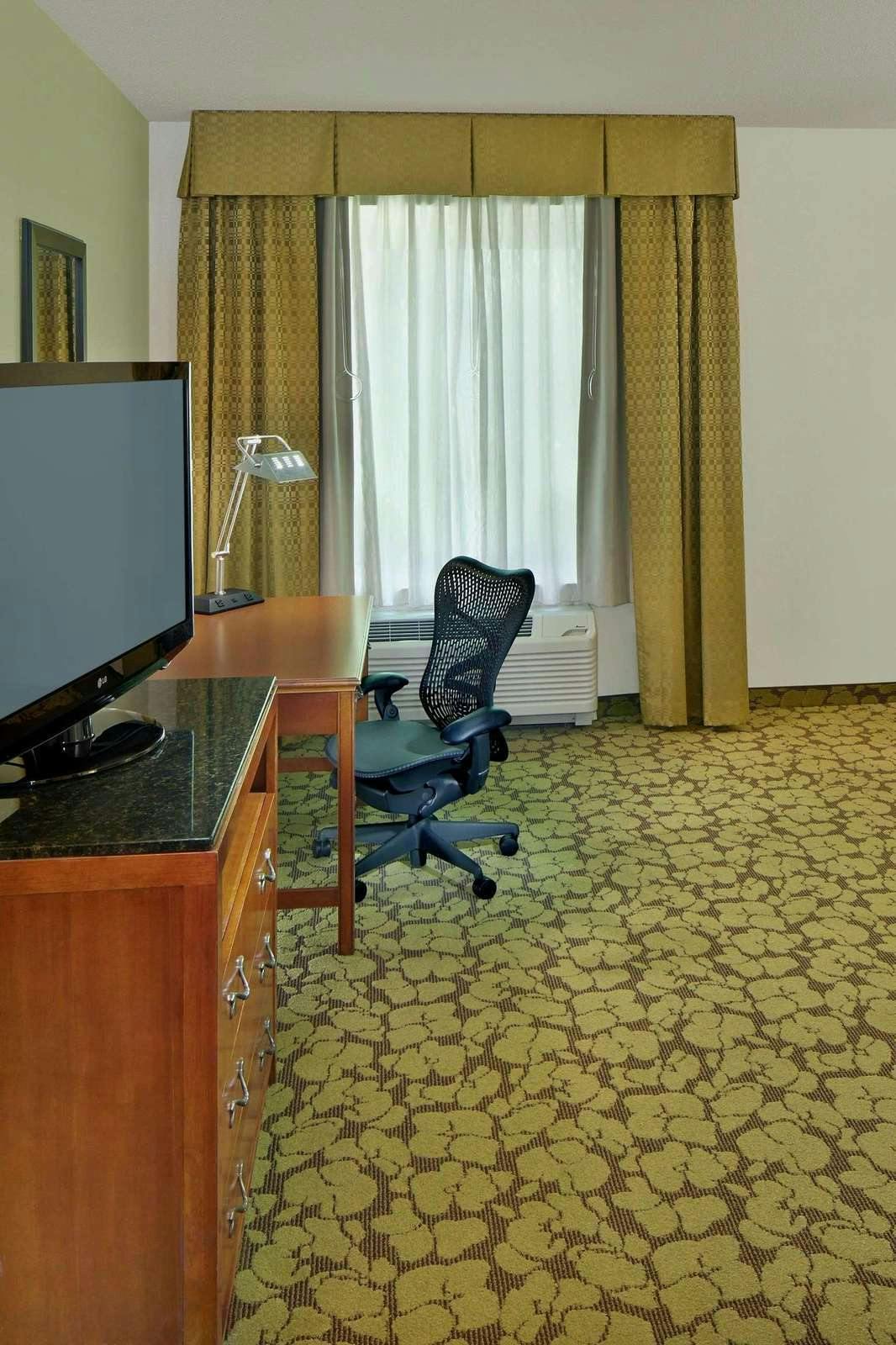 Hotel Hilton Garden Inn Danbury photo 2