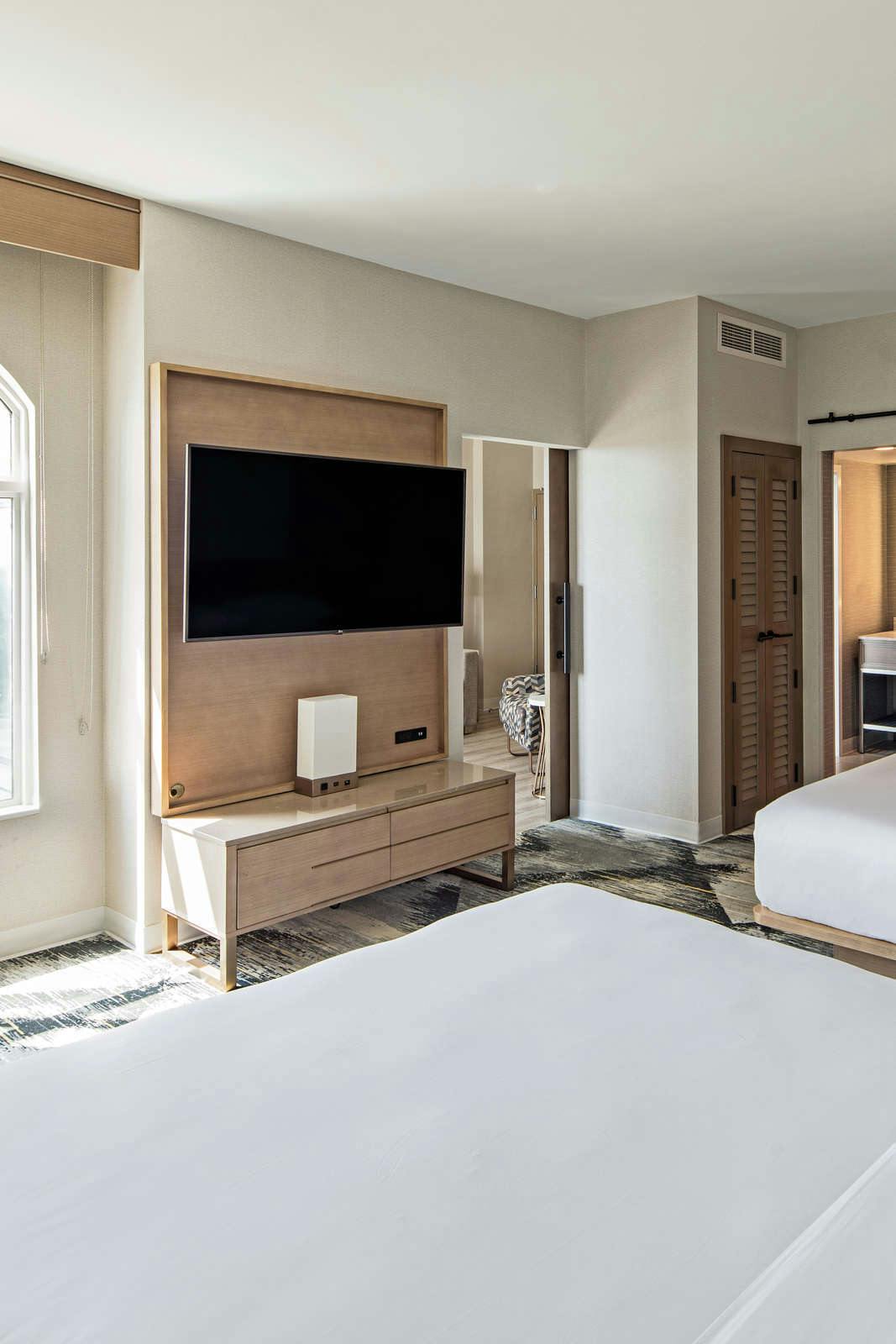 Hotel Sheraton Suites Columbus Worthington photo 2